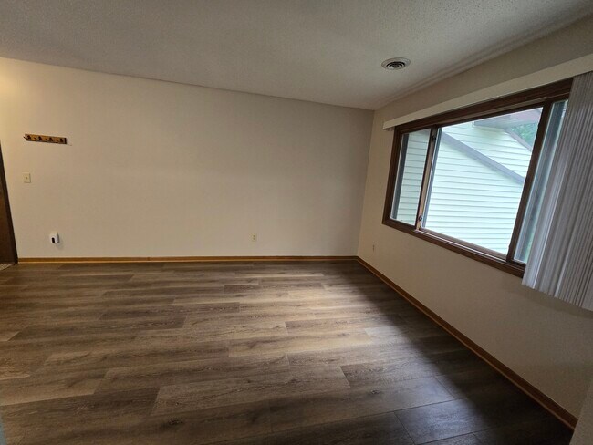 2641 - 2 - 2948 Mounds View Blvd