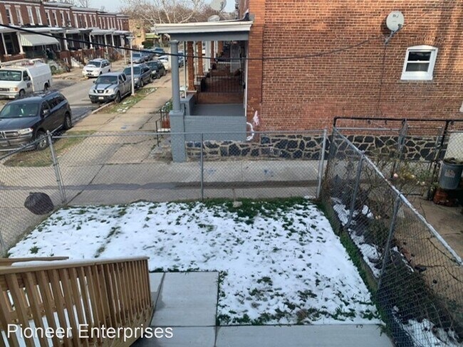 Building Photo - 3 br, 1 bath House - 1222 Bonaparte Ave