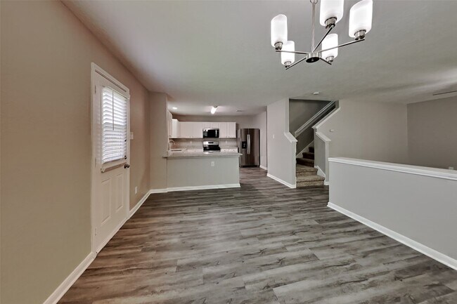 Foto del edificio - 7814 Pasture Spring Ln