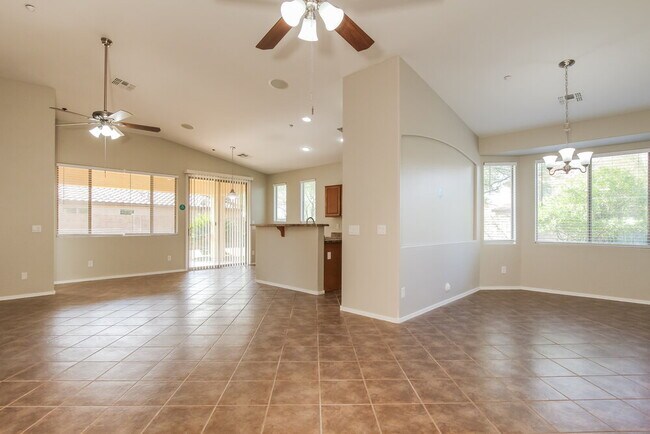 Foto del edificio - 12137 W Dove Wing Way