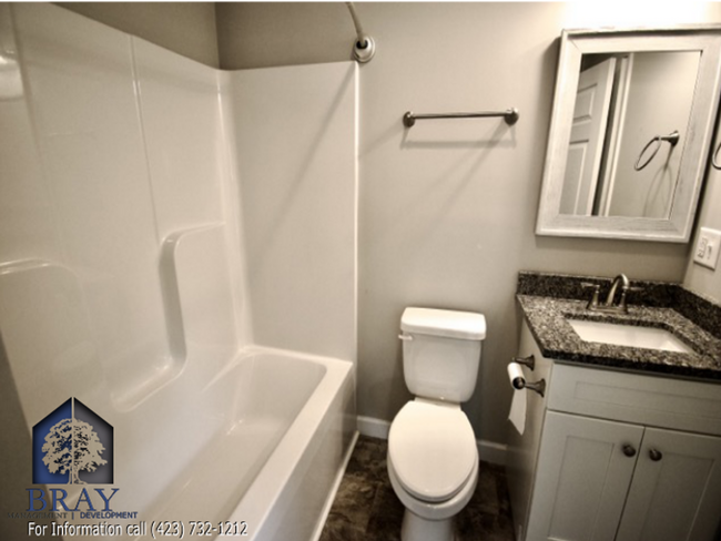 Foto del edificio - Modern 2-Bed Townhome in Ridge Pointe Subd...
