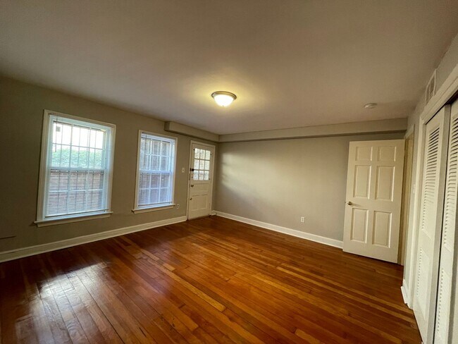 Foto del edificio - 939 25th St NW
