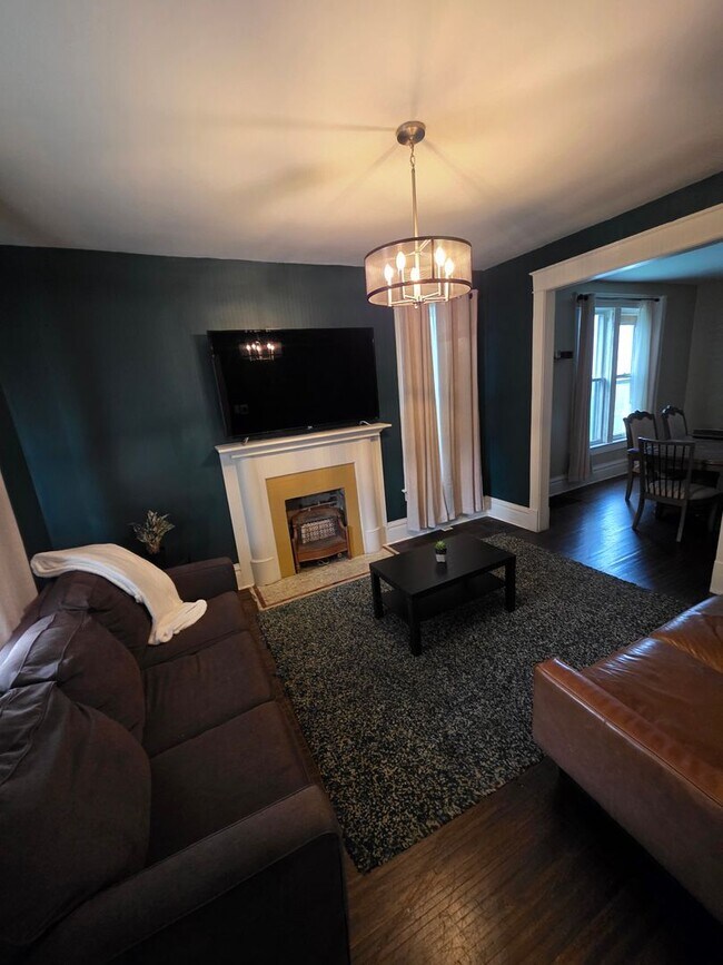Foto del edificio - Newly Fully Furnished Midtown House