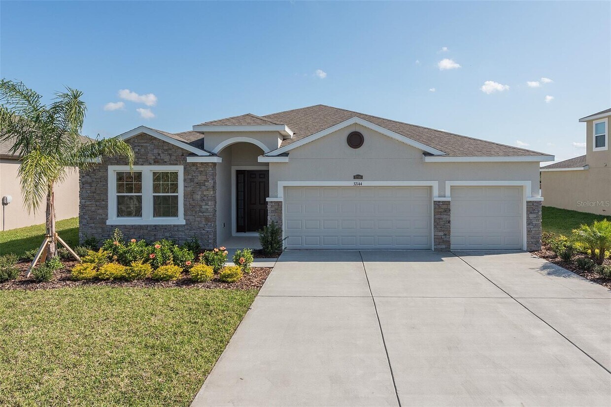 32144 Watoga Loop, Wesley Chapel, FL 33543 House Rental in Wesley