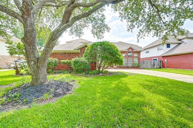 Building Photo - 1630 Berkoff Dr