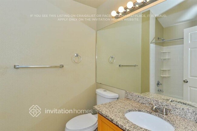 Foto del edificio - 6328 E 121st Pl