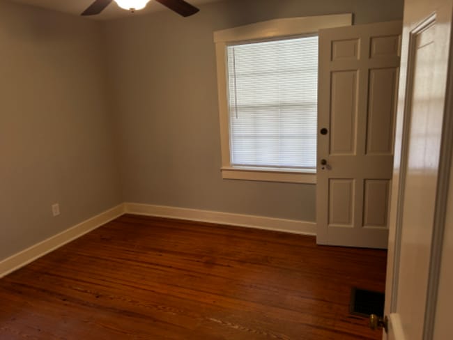 Building Photo - 4014 Springhill Rd