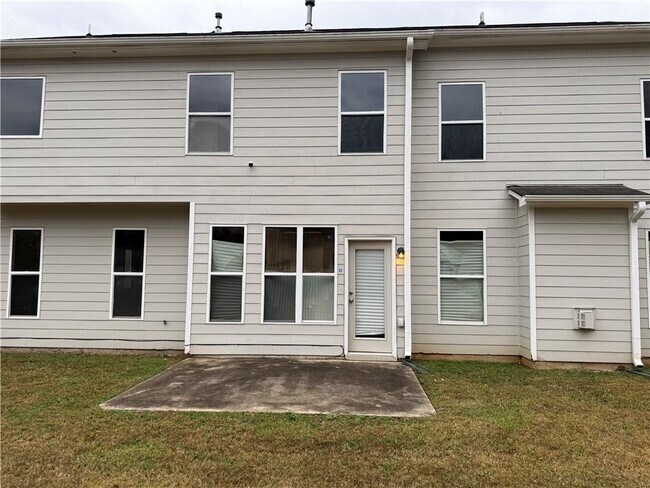 Building Photo - 20 Kestrel Cir