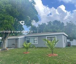 Foto principal - 1649 NE 171 St