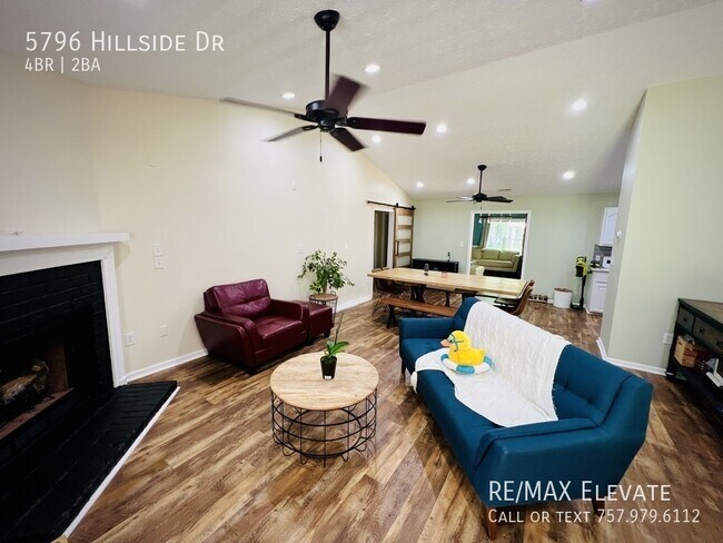 Foto del edificio - 5796 Hillside Dr