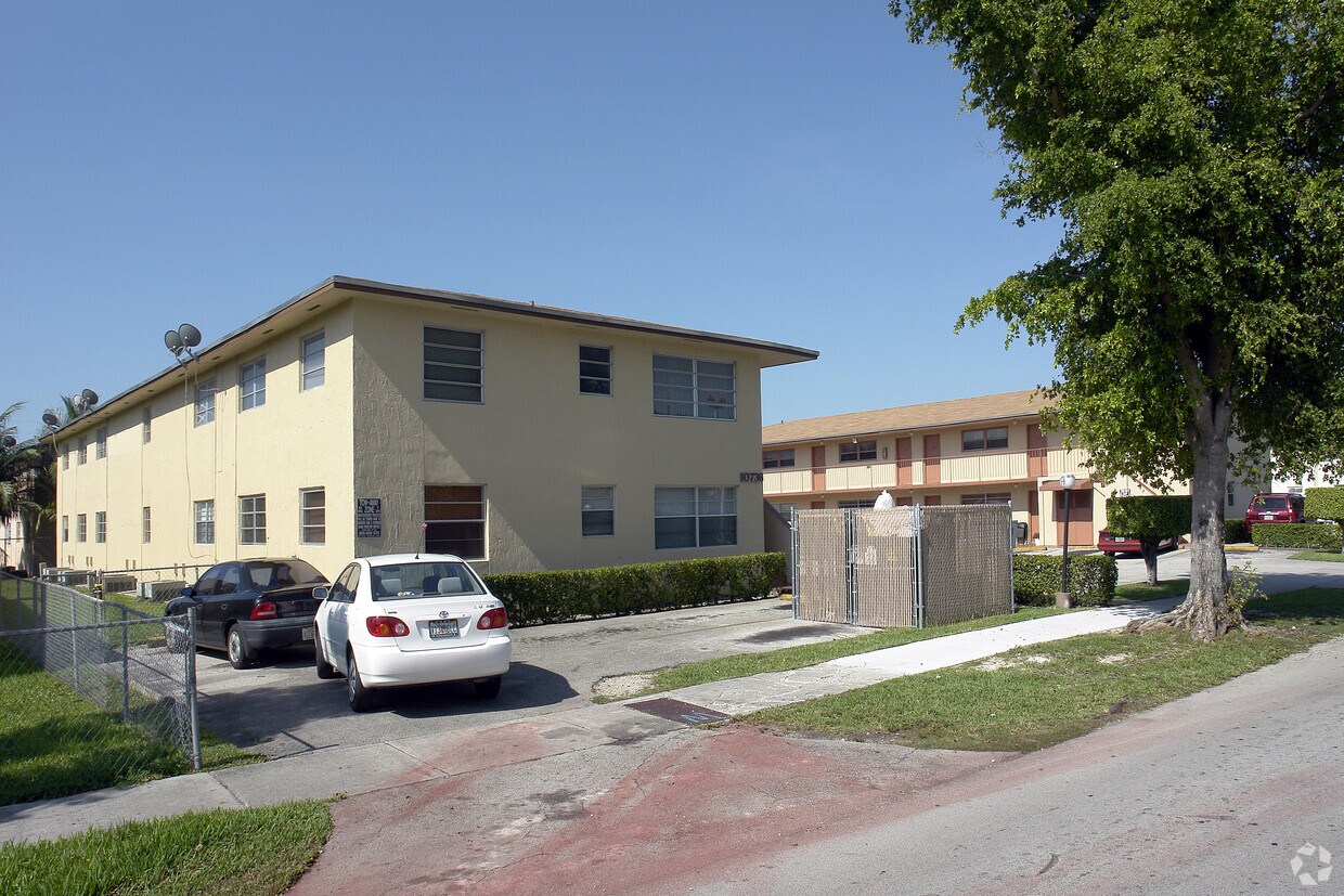 Building Photo - 10746 SW 2nd St