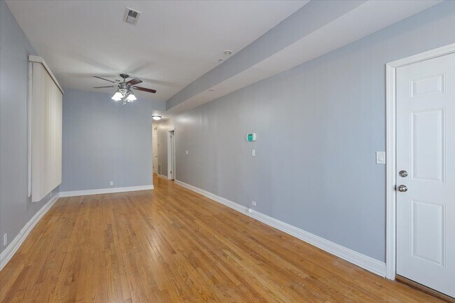 Foto del edificio - 4211 W Gladys Ave