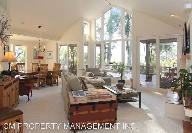Building Photo - 204 Josselyn Ln