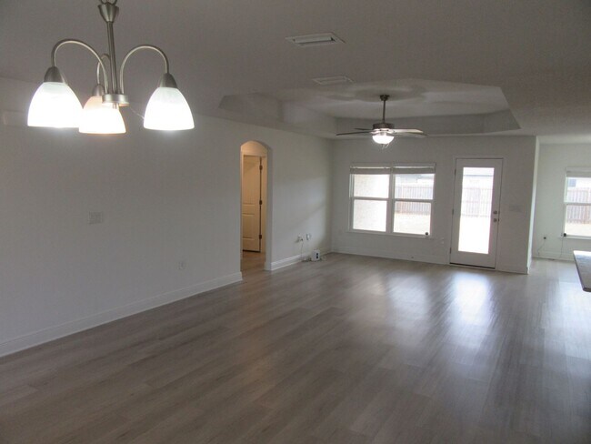 Foto del edificio - 3836 Redbud Wy