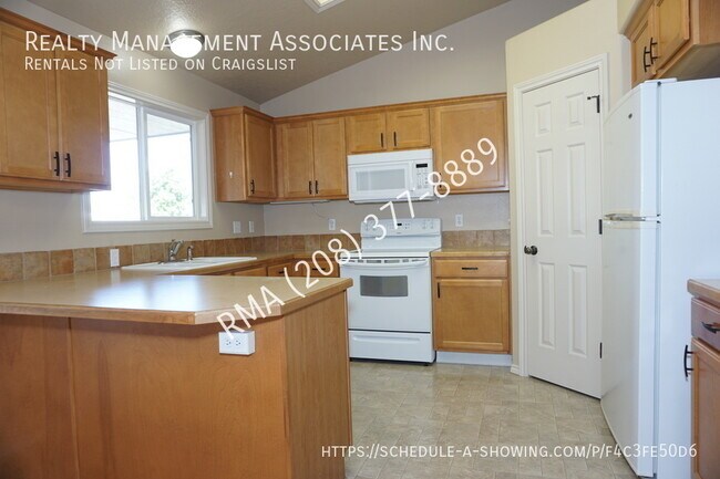 Foto del edificio - Great 3 Bedroom House in North West Nampa