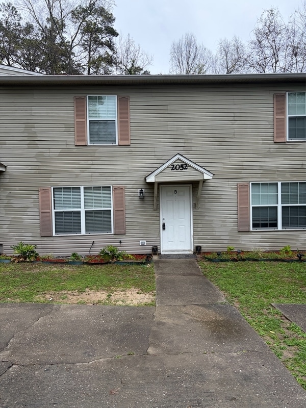 Building Photo - 2052 Darnell Cir