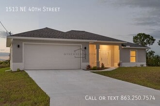 Building Photo - 1513 NE 40th St