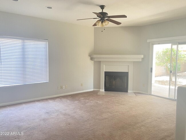 Foto del edificio - 1515 E Beacon Dr