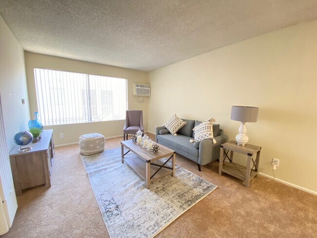 Building Photo - Haskell Granada Apartments