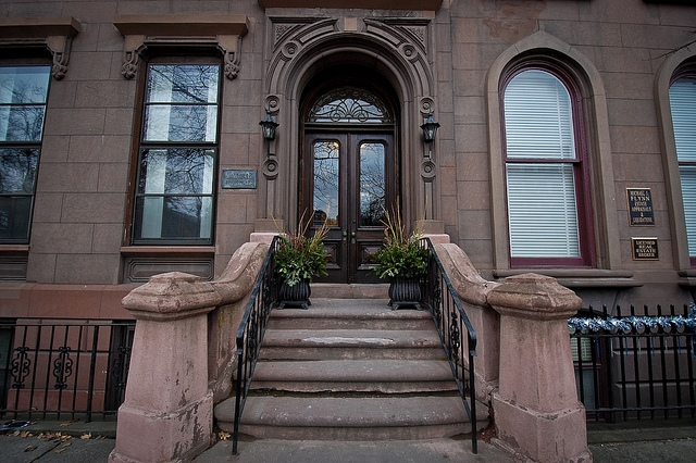 Primary Photo - The Winthrop Apartments