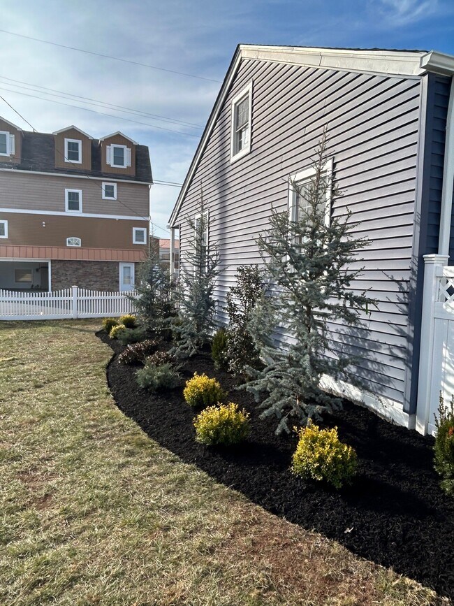 Building Photo - 1 N Overbrook Ave