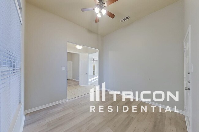 Building Photo - 116 Fox Trail