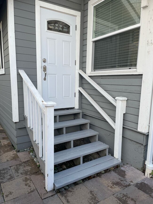 Foto del edificio - Updated Northgate Home with Modern Comfort, Privacy, and Great Walkability