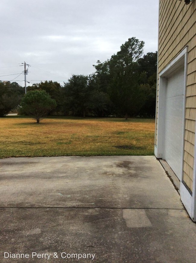 Foto del edificio - 1 br, 1 bath House - 5507 Peden Point Rd Apt