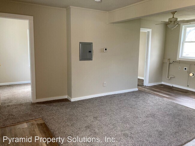 Building Photo - 2 br, 1 bath House - 2711 E Washington Ave