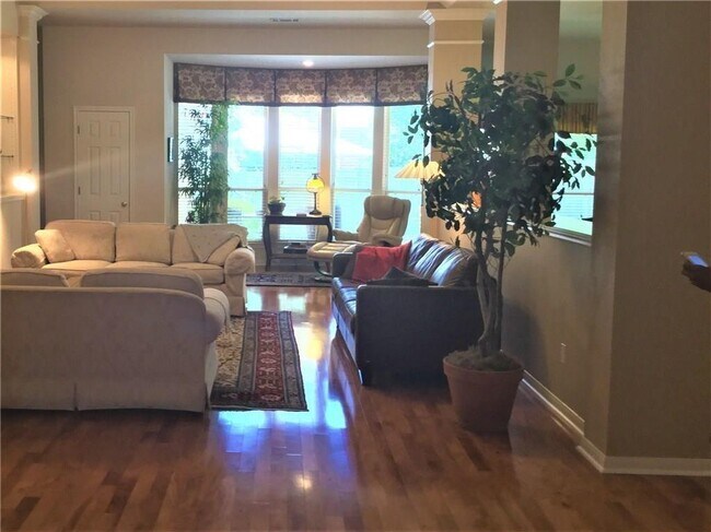 Foto del edificio - 6101 Mesa Grande Dr