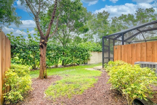 Photo - 10366 Wellington Parc Dr Townhome