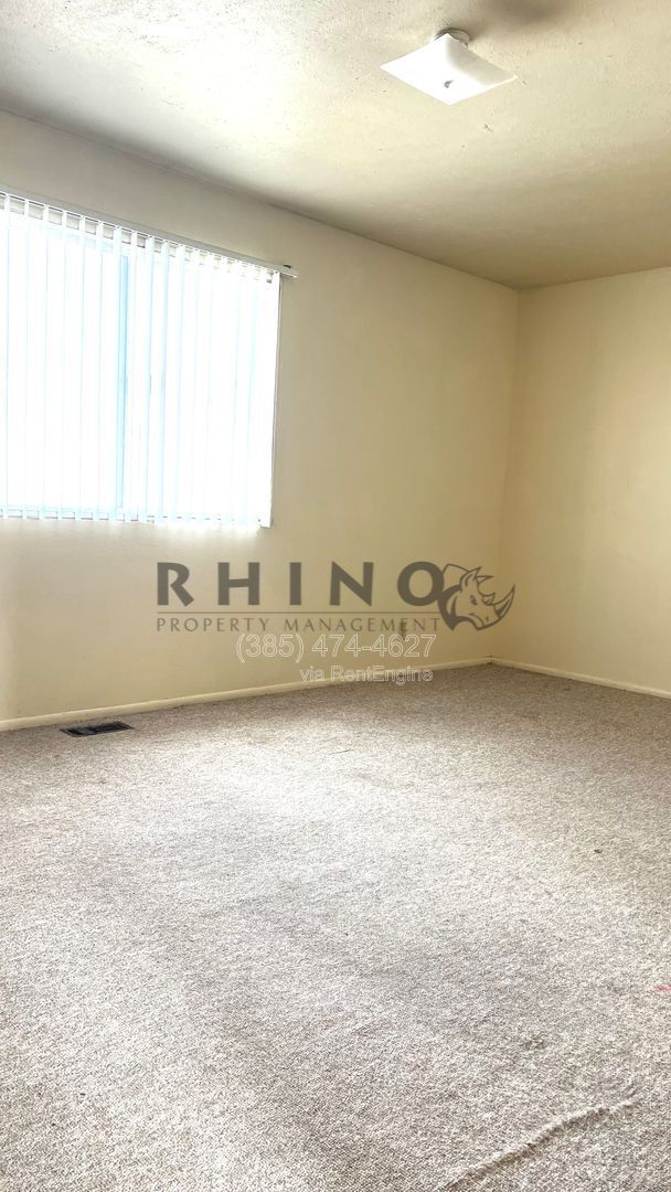 Foto del edificio - 449 N 1465 W