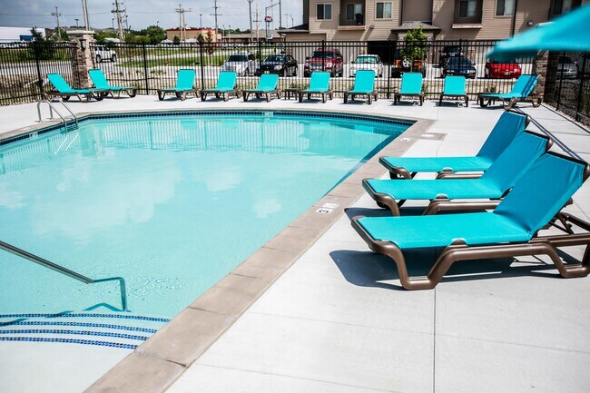 Foto del edificio - The Sterling Apartments at Grand Island