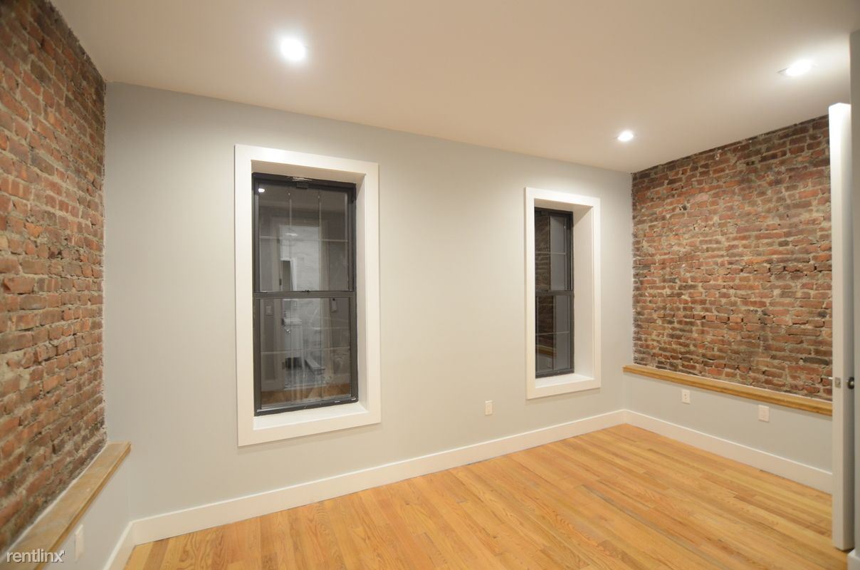 Primary Photo - 1507 Nostrand Ave