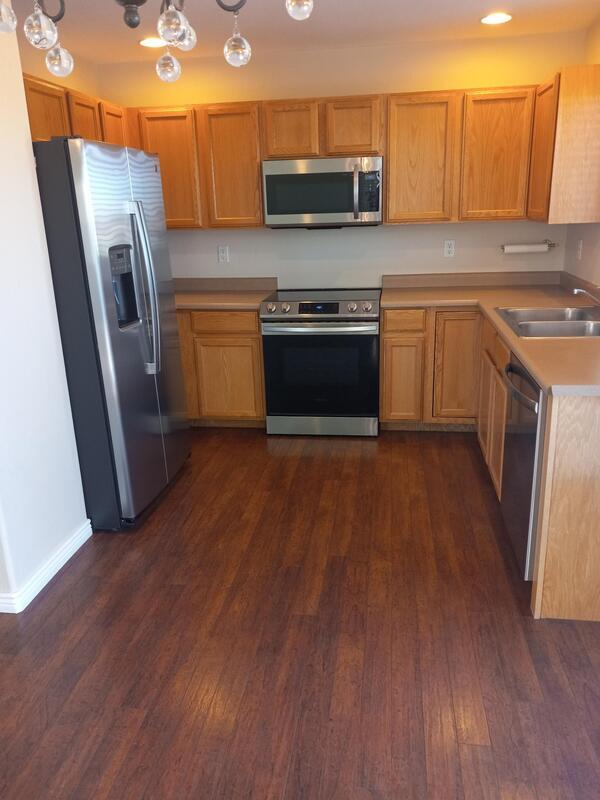 Building Photo - 411 Lilac Ave