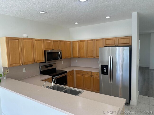 Building Photo - 10226 SW 58th St