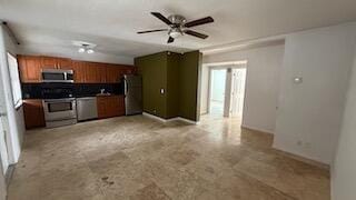 Building Photo - 1470 N Dixie Hwy
