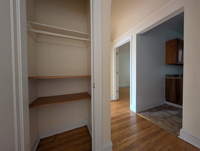 Building Photo - 2948 N Albany Ave