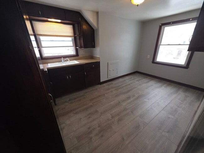 Foto del edificio - 3260 N 49th St