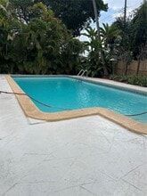 Building Photo - 1400 NE 175th St