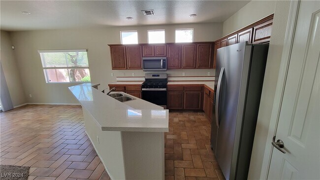 Building Photo - 6305 Black Mane Way