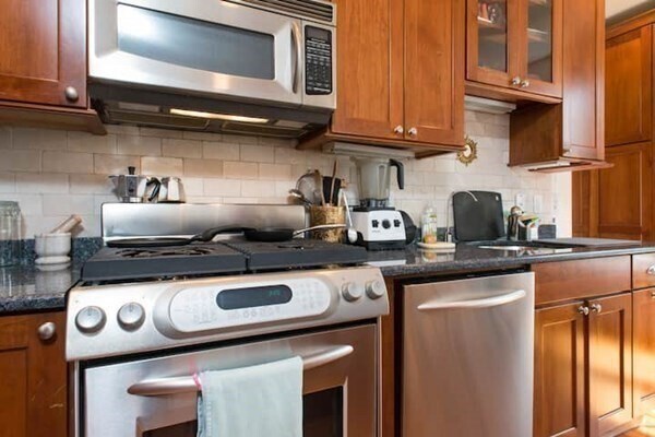 Foto principal - 69 Cypress St