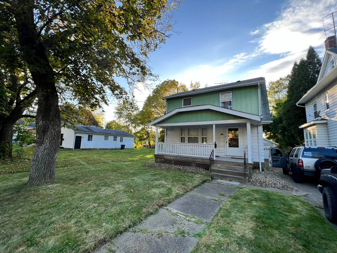 Foto principal - 420 Grace Ave