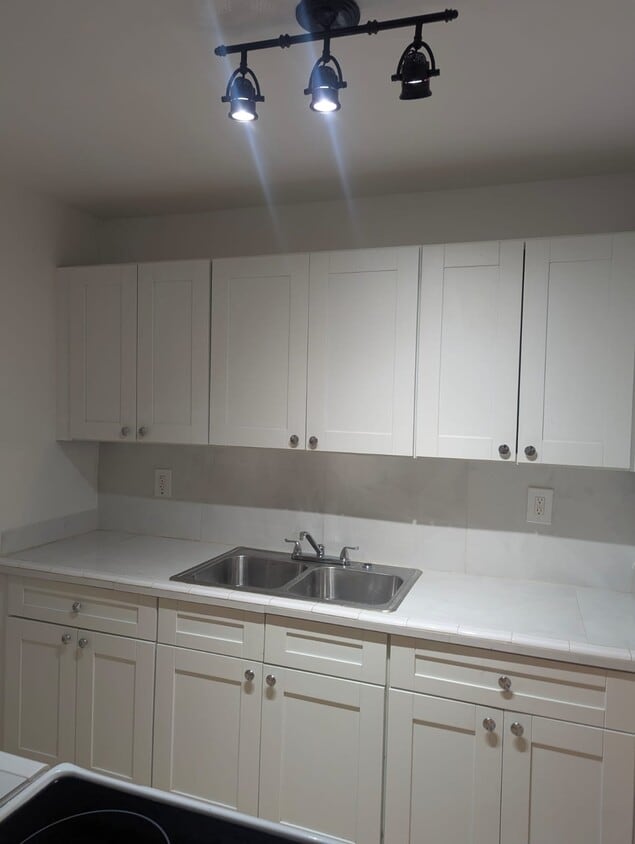 Photo - 20400 NW 7th Ave (Miami Gardens, FL)