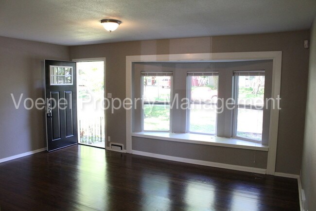 Foto del edificio - Completely Remodeled 4 Bedroom 1 Bath