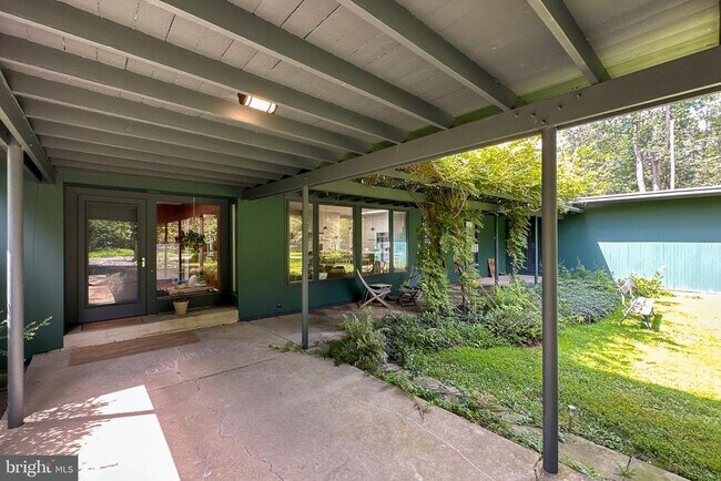 Building Photo - 108 Rosedale Ln