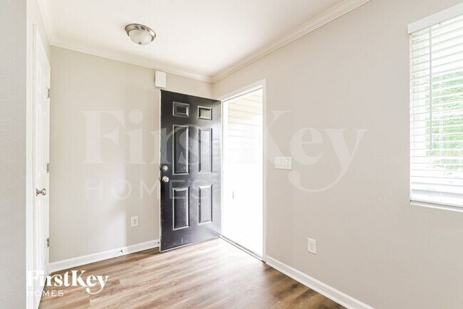 Foto del edificio - 304 Walnut Crossing Dr
