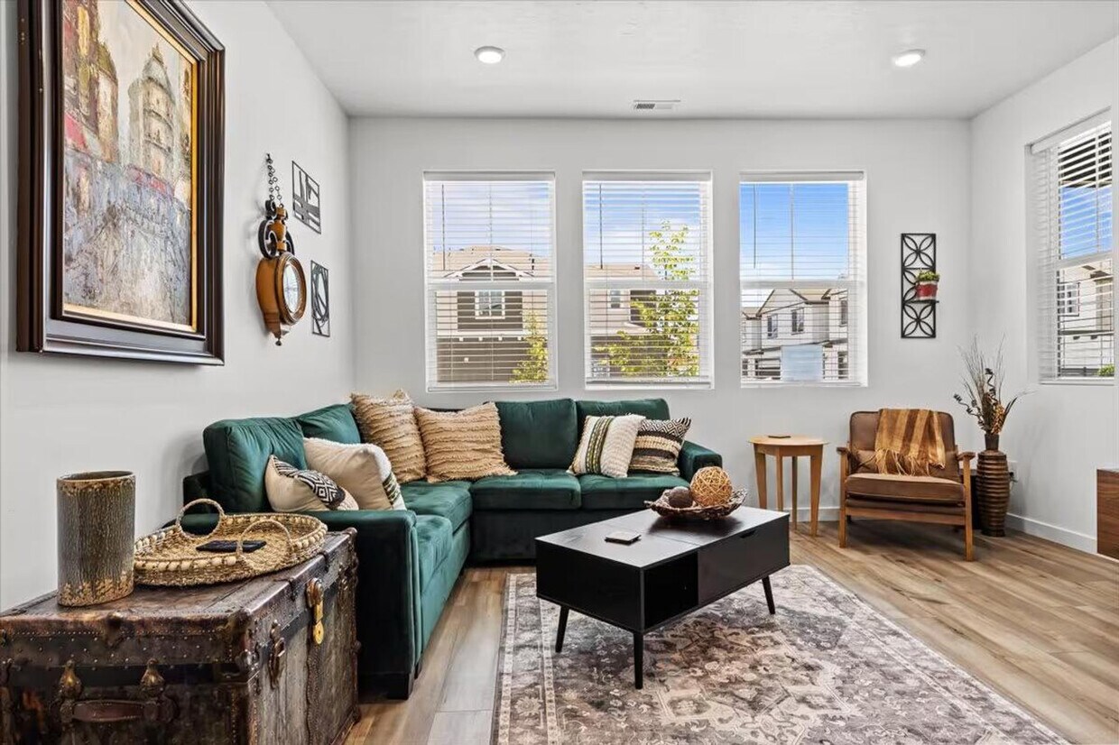 Foto principal - 187 N Nursery Ave