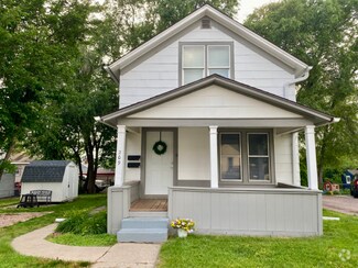 Building Photo - 209 S Willow Ave