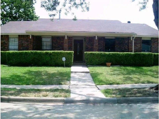 Foto del edificio - 10410 Black Walnut Dr